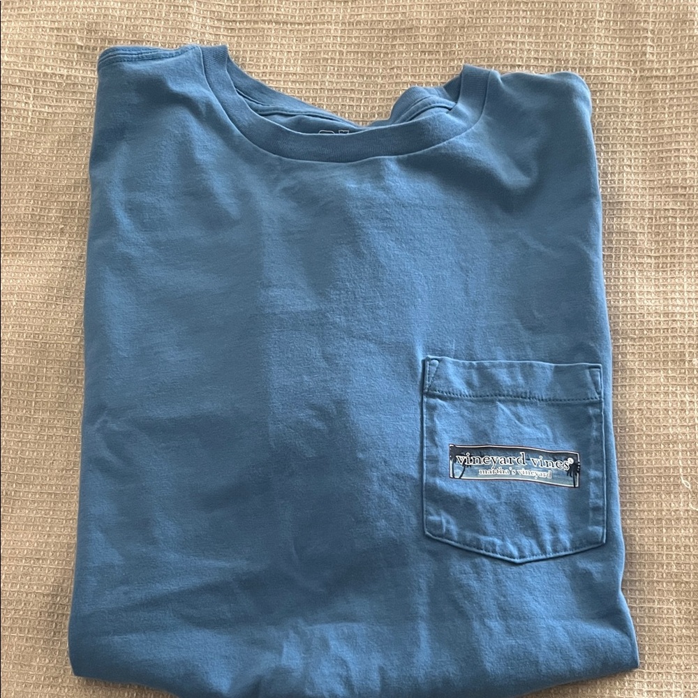 Vineyard Vines Men's Blue T-shirt